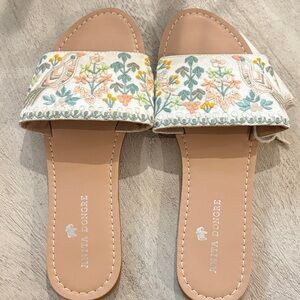 Anita Dongre Floral Embroidered Cream Sandals